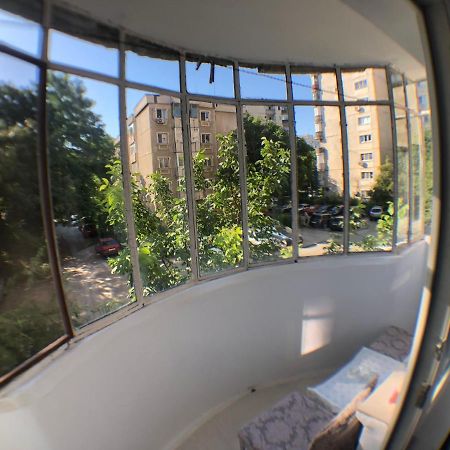 Le Garcon De Cristina-Simple,Quiet,Spacious Studio Bukarest Exterior foto