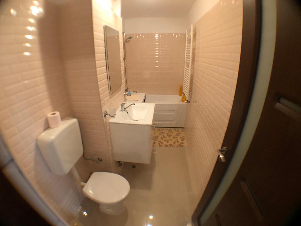 Le Garcon De Cristina-Simple,Quiet,Spacious Studio Bukarest Exterior foto